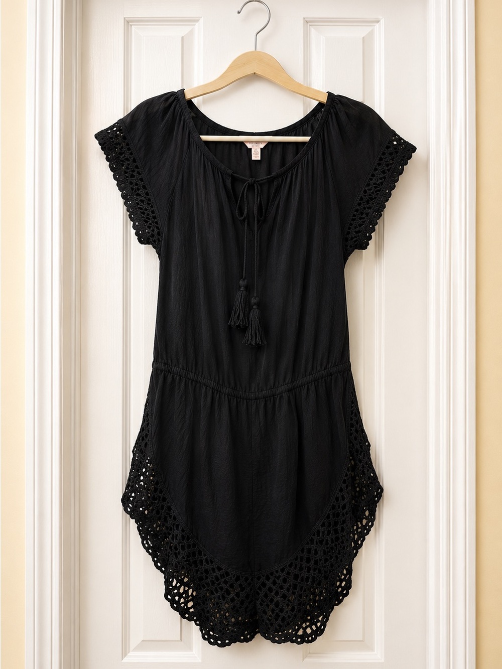 Victoria’s Secret Black Swimsuit Cover-Up, Excellent Condition, Size Medium